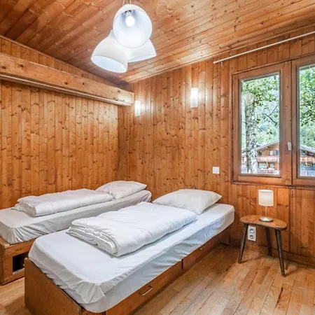 Chalet Rustic With Garden In