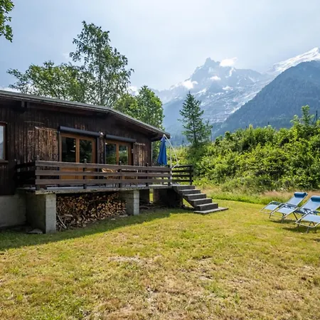 Rustic Chalet With Gardening Mont Blanc View * شامونكس