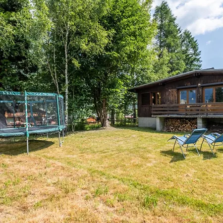 Rustic With Garden In Chalet *