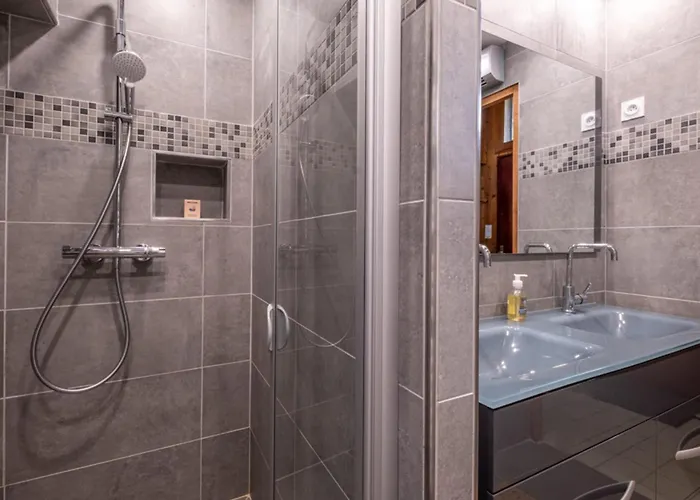 Rustic With Garden In Domek alpejski